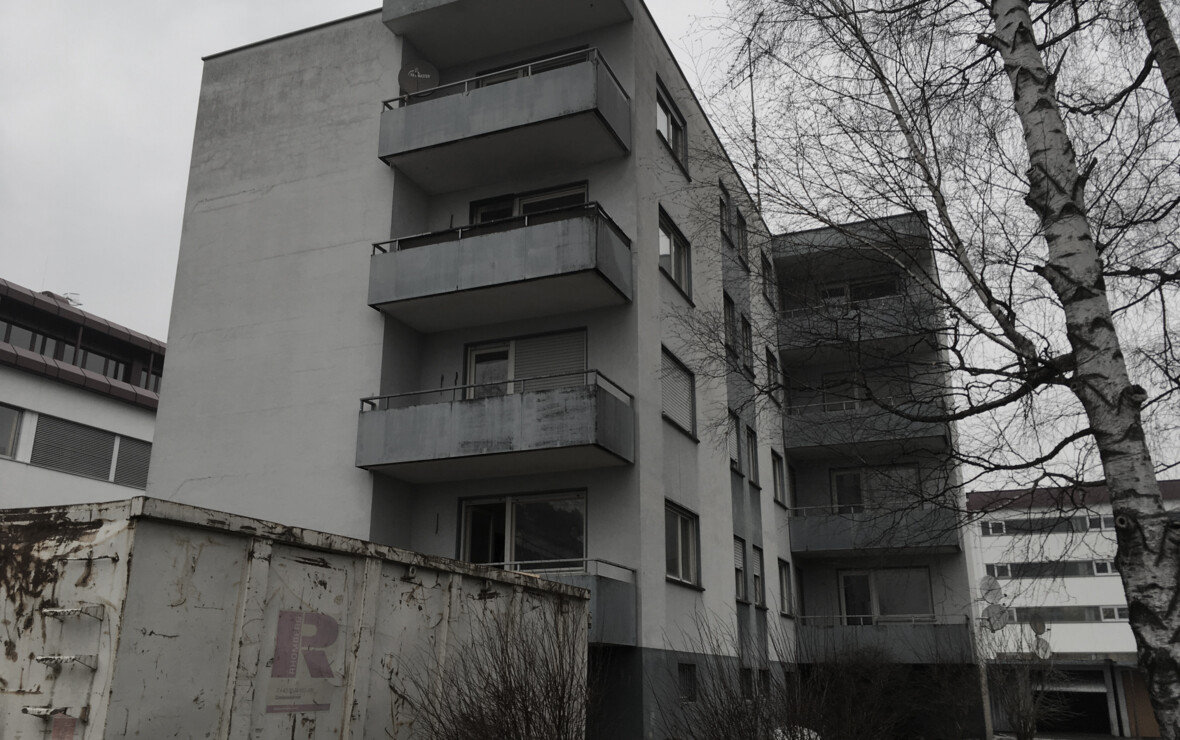 Die Wohnanlage Beethovenstraße in Hohenems vor der Sanierung. Die Wohnanlage Beethovenstraße in Hohenems vor der Sanierung.