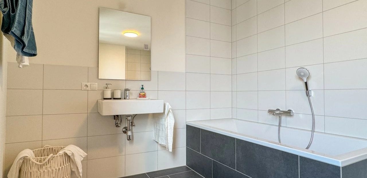 WA Kreuzgasse Musterwohnung Badezimmer 1
