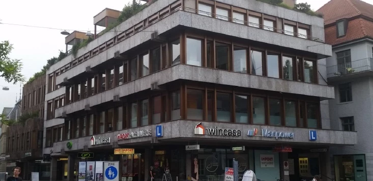 Das Wohn- und Geschäftshaus in Baden wird gesamtsaniert.