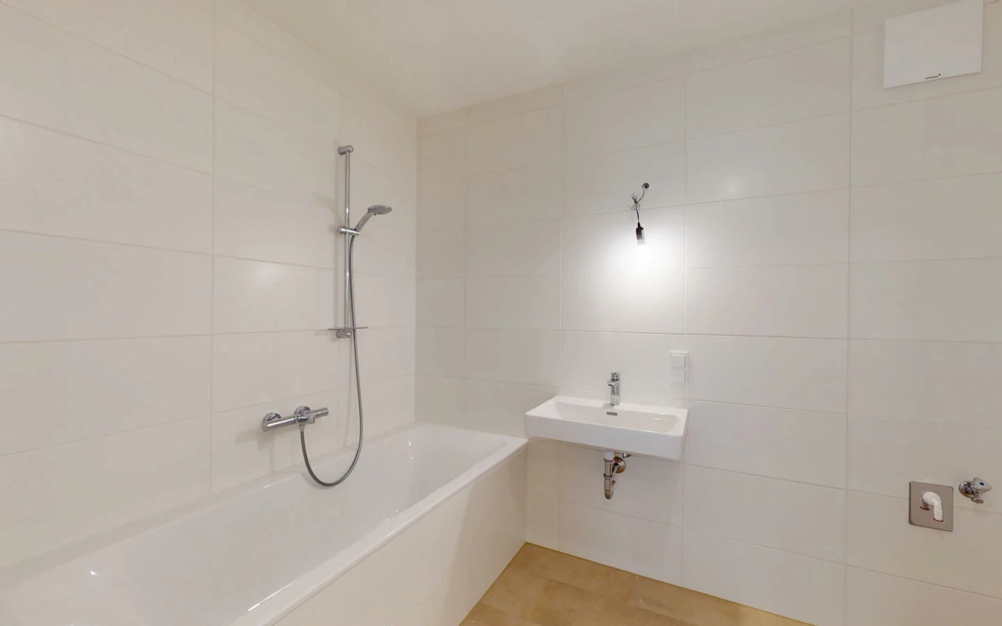 412-Arbeitergasse-08112025_154805 412-Arbeitergasse-08112025_154805