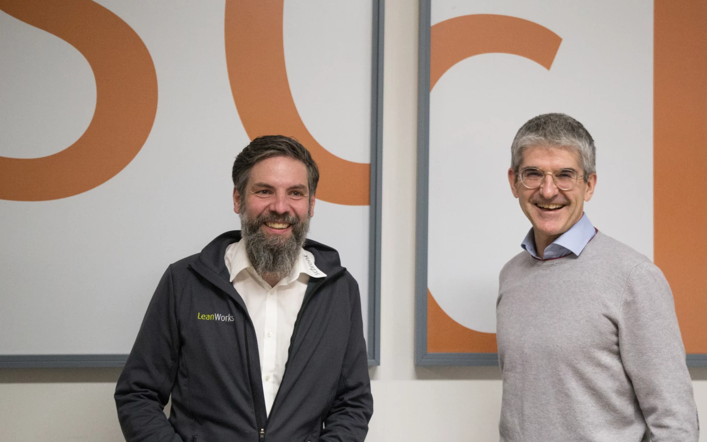 Freuen sich auf die gemeinsame Zukunft mit Myblock: Geschäftsführer Stefan Schrenk (l.) und Gesellschaftervertreter Ernst Thurnher (r.).
Bild: myblock GmbH