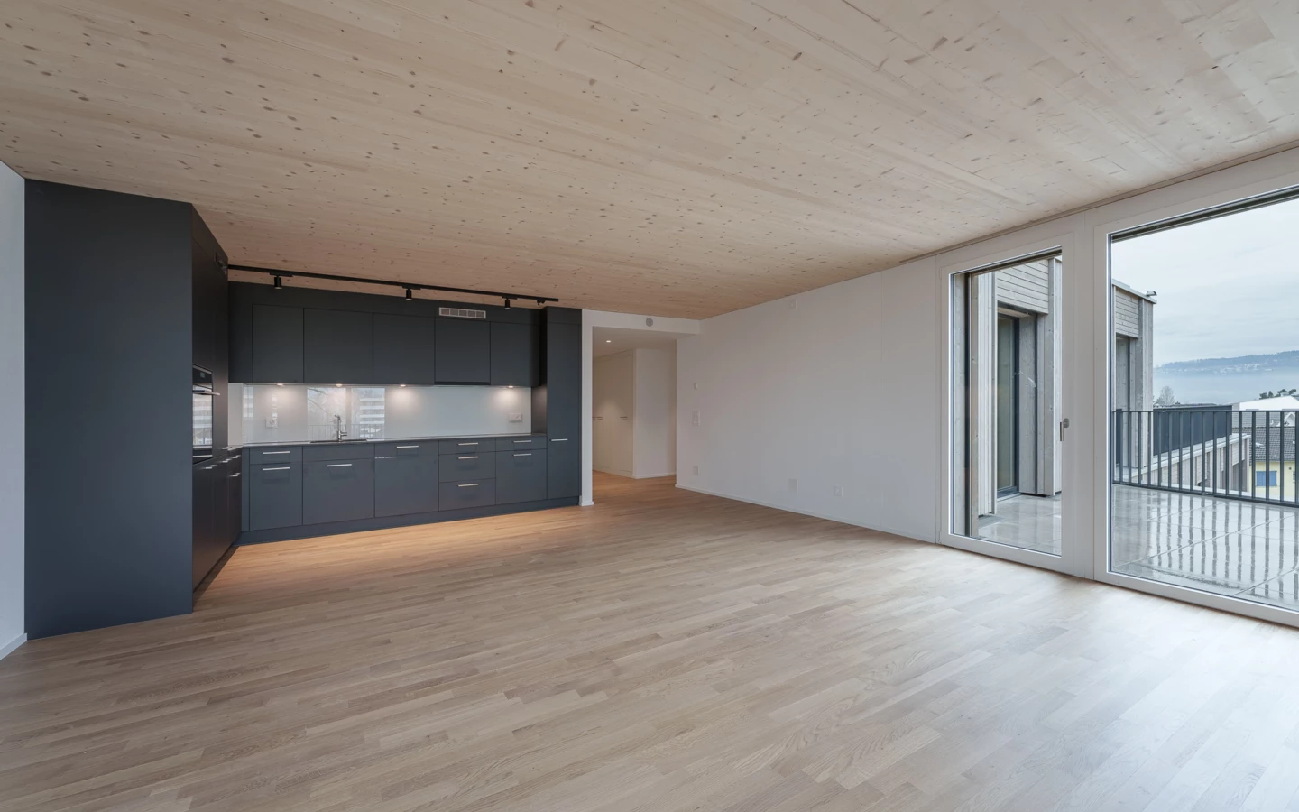 Rhomberg-Bau-AG-Uster-Ueberbauung-innen-wohnraum