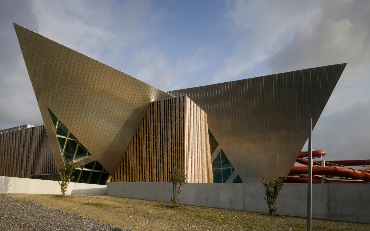 Einkaufs- und Freizeitzentrum WESTside, Bern