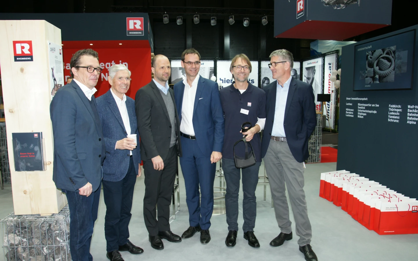 Bei der Eröffnung der com:bau (v.l.): Wirtschaftskammer-Präsident Hans-Peter Metzler, Kommerzialrat Walter-Heinz Rhomberg, Landesrat Marco Tittler, Landeshauptmann Markus Wallner, Jürgen Zankovitsch (Rhomberg Bau), Rhomberg Bau Geschäftsführer Martin Summer. Bei der Eröffnung der com:bau (v.l.): Wirtschaftskammer-Präsident Hans-Peter Metzler, Kommerzialrat Walter-Heinz Rhomberg, Landesrat Marco Tittler, Landeshauptmann Markus Wallner, Jürgen Zankovitsch (Rhomberg Bau), Rhomberg Bau Geschäftsführer Martin Summer.