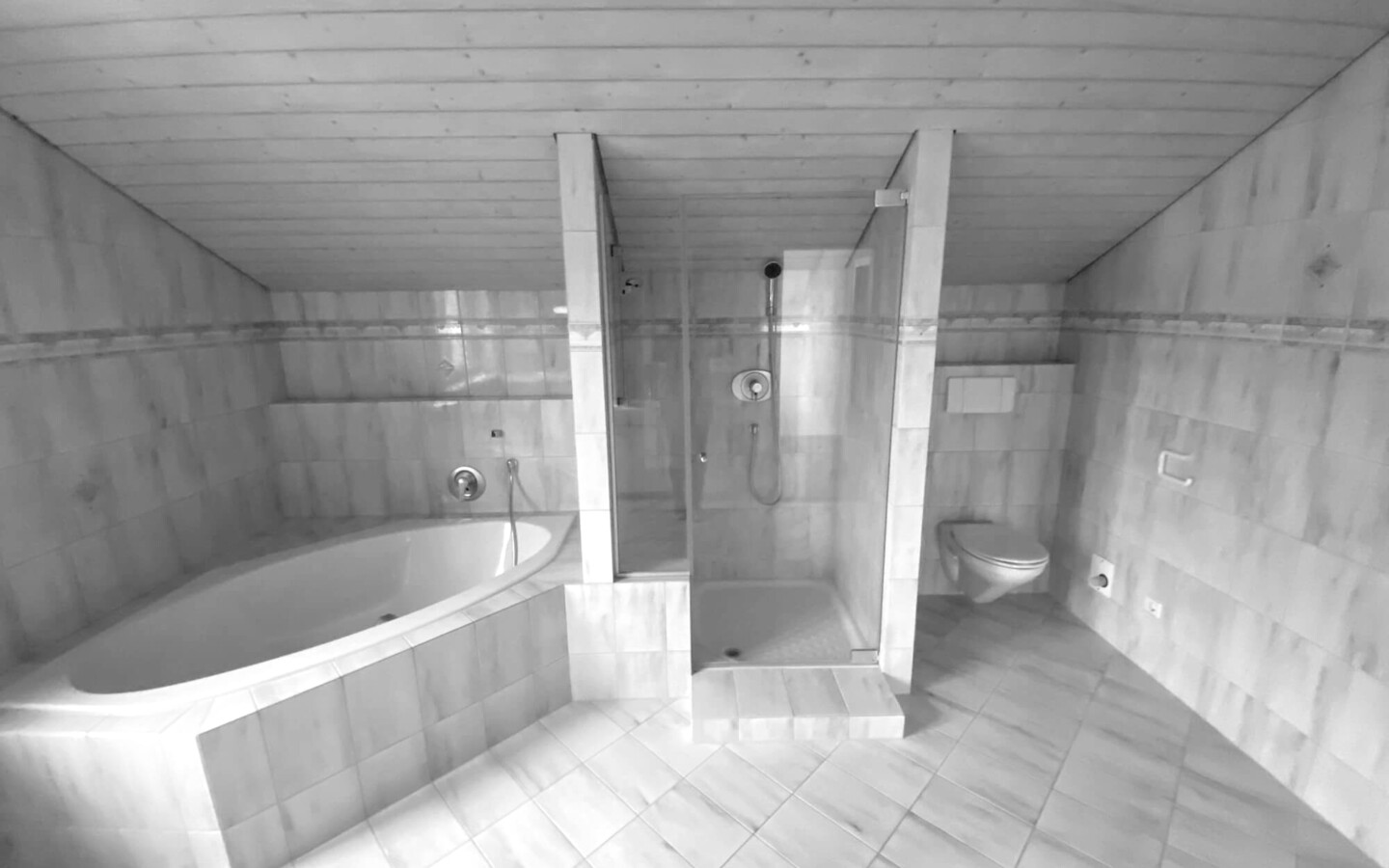 Generalsanierung Rhomberg Bau EFH Bohle Bad vorher Generalsanierung Rhomberg Bau EFH Bohle Bad vorher