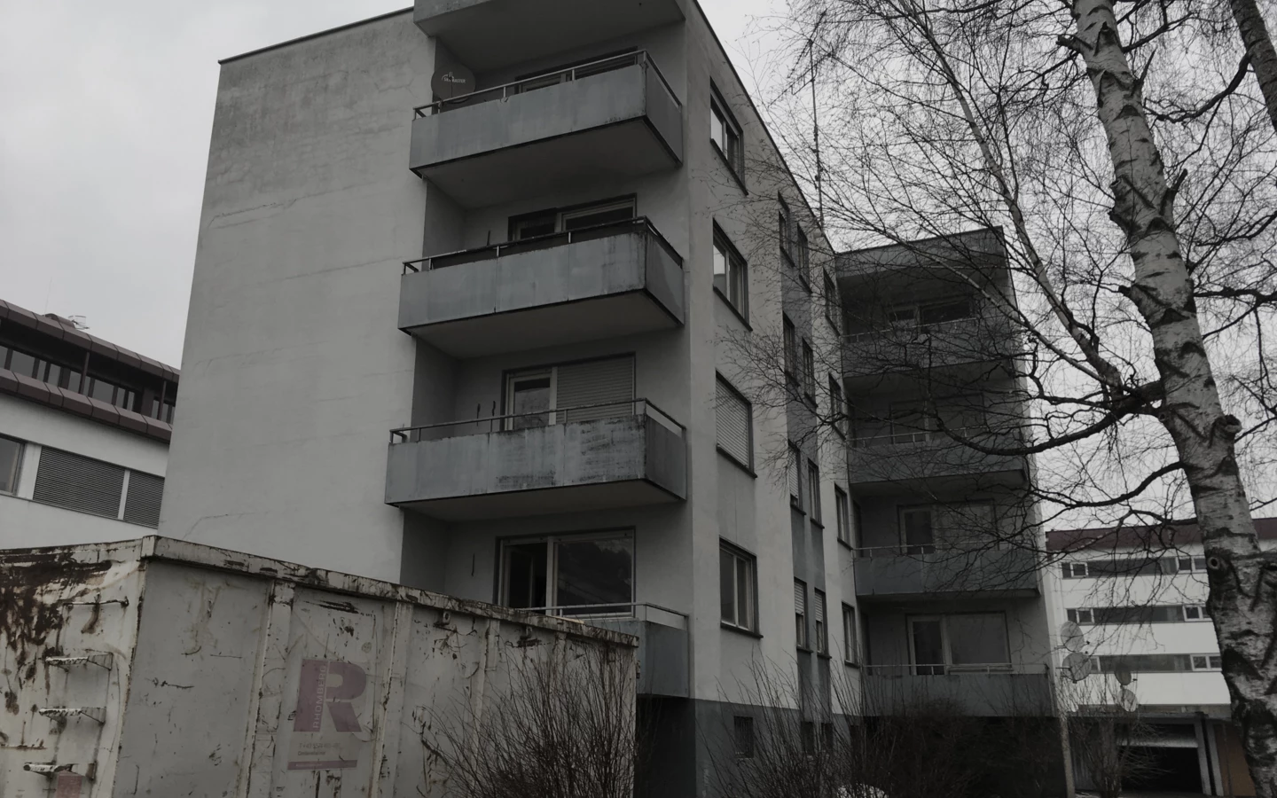 Die Wohnanlage Beethovenstraße in Hohenems vor der Sanierung. Die Wohnanlage Beethovenstraße in Hohenems vor der Sanierung.