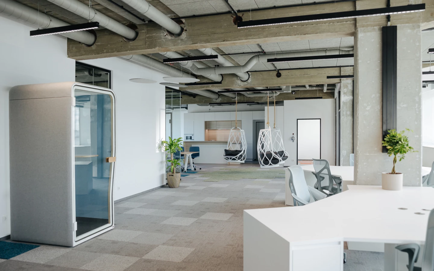 Dank der Unterstützung von Rhomberg Bau Wien können die Parrner und Unternehmen des Climate Lab in ihren Räumlichkeiten nachhaltige Büromöbel von Nornorm nutzen. Dank der Unterstützung von Rhomberg Bau Wien können die Parrner und Unternehmen des Climate Lab in ihren Räumlichkeiten nachhaltige Büromöbel von Nornorm nutzen.