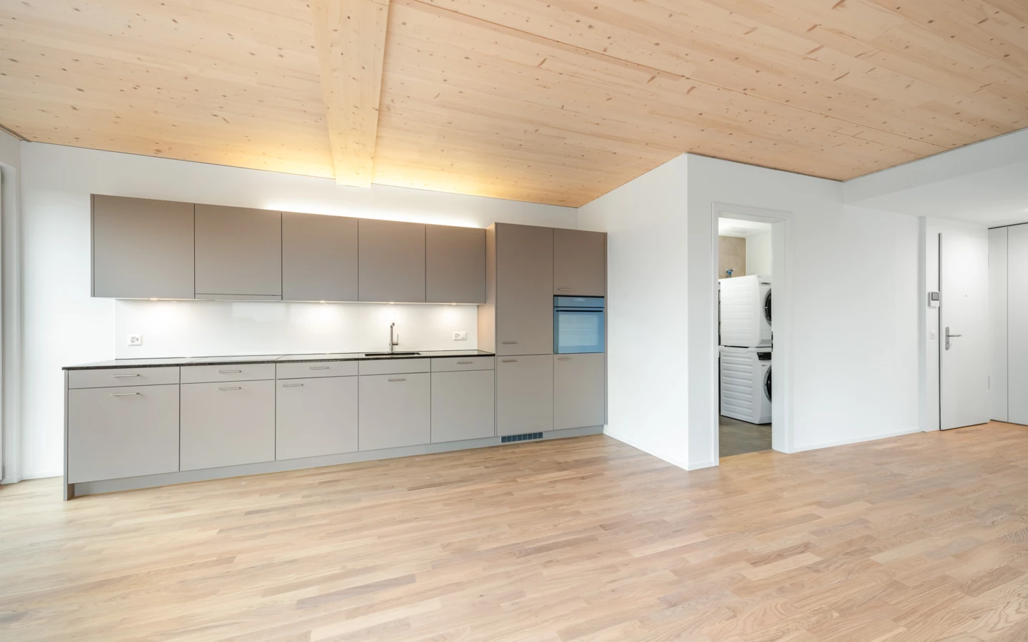 Anna-Heer-Strasse-Zuerich-innen-wohnraum-attika_web