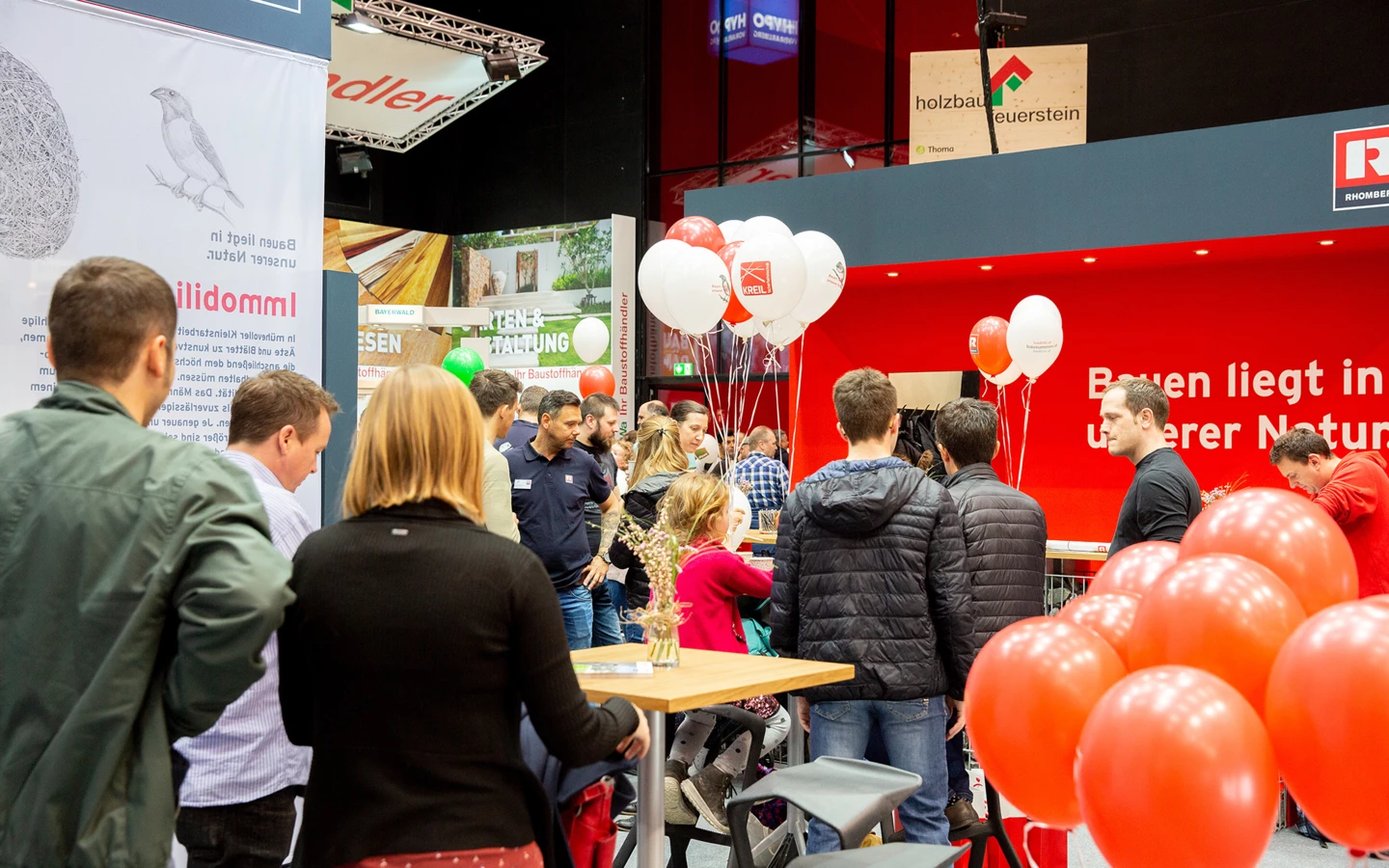 Großer Besucherandrang bei der com:bau 2019.