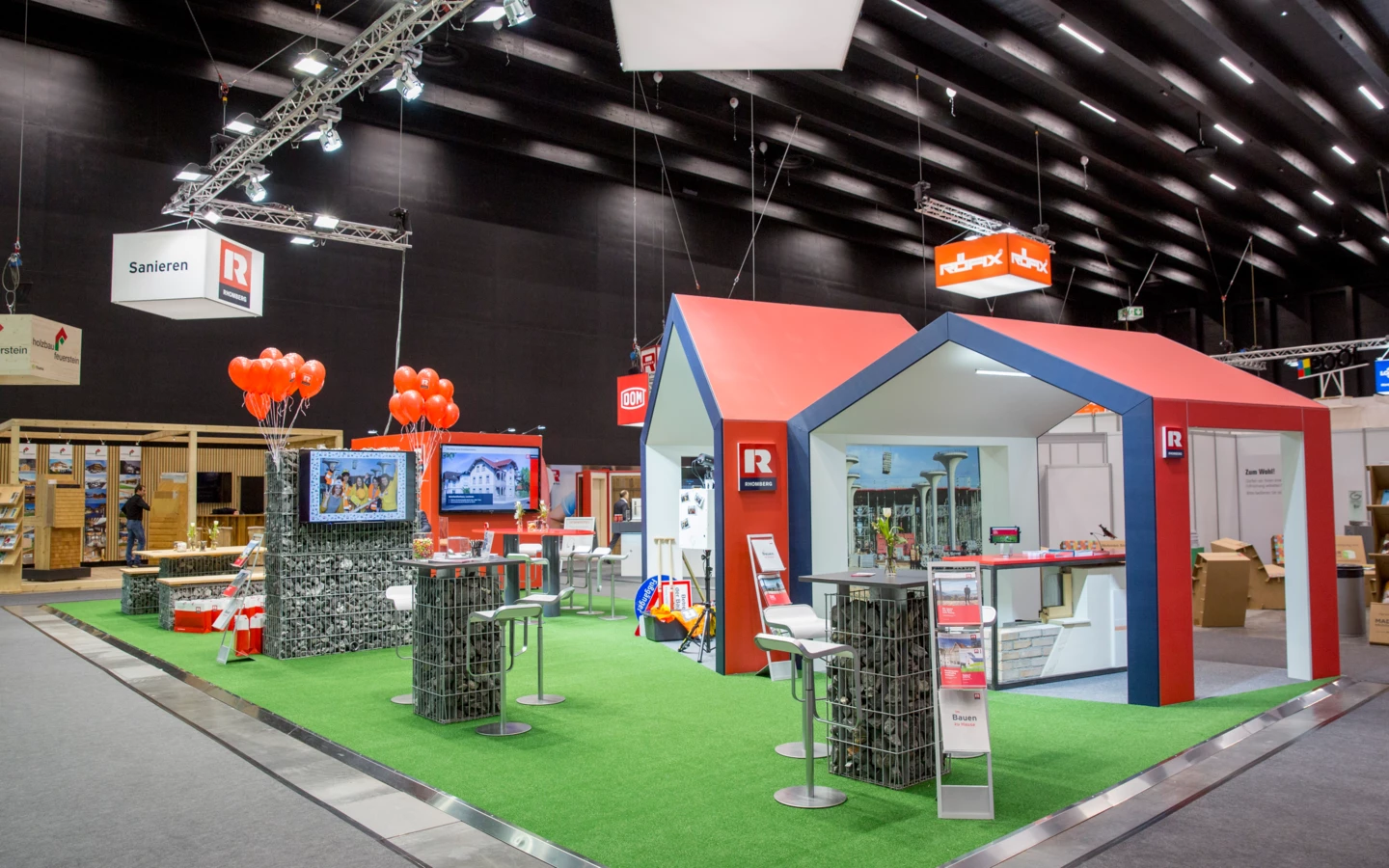 Der Rhomberg Messestand vor dem "Ansturm" Der Rhomberg Messestand vor dem "Ansturm"