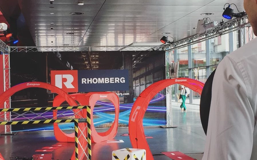 Der Rhomberg Drohnenparcours war bei der Interactive West ´18 ein Publikumsmagnet.