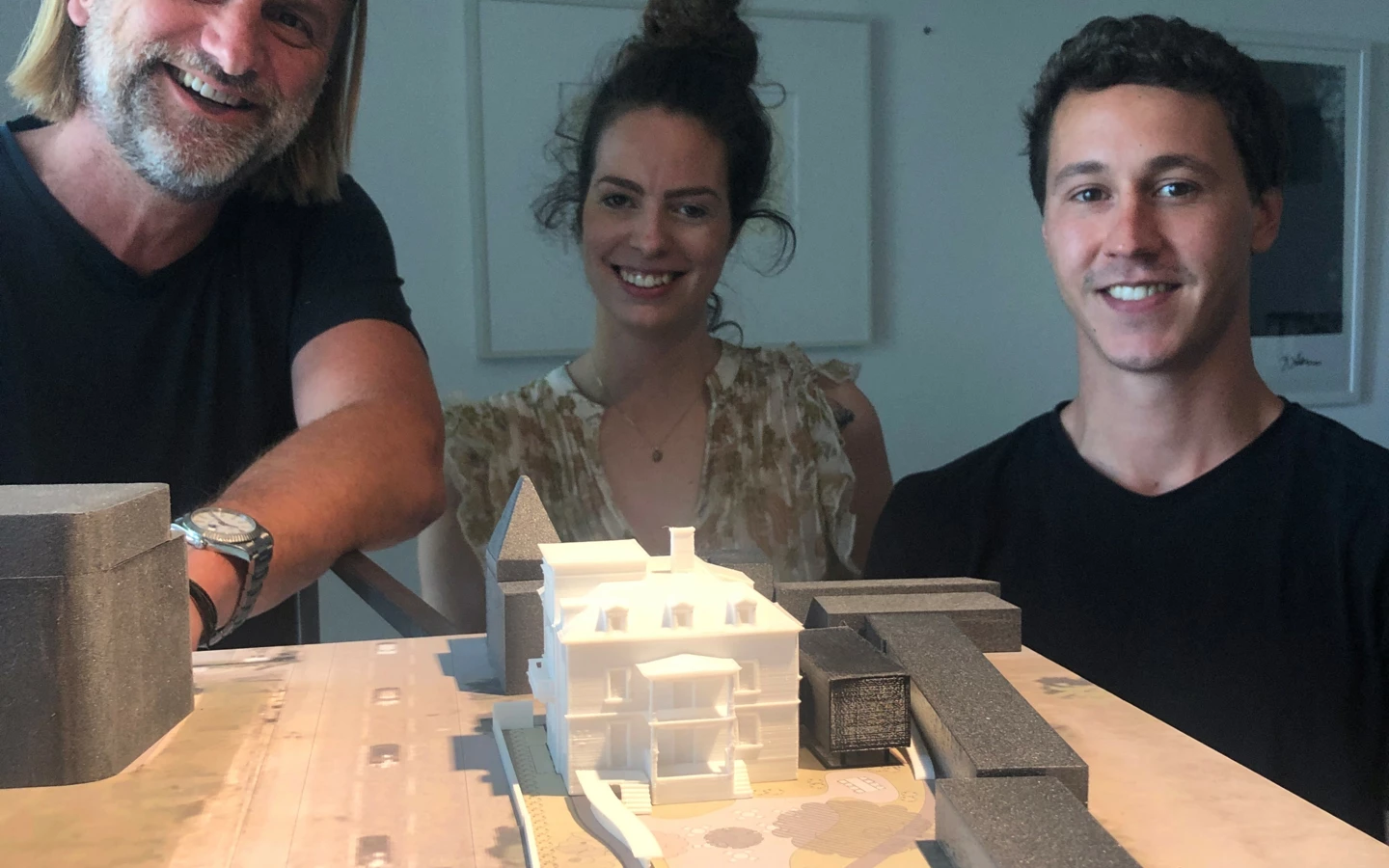 Claus Schnetzer und Johannes Stadelmann (Architekturbüro Schnetzer + Kreuzer) haben mich in der Planungsphase des Projekts tatkräftig begleitet. Claus Schnetzer und Johannes Stadelmann (Architekturbüro Schnetzer + Kreuzer) haben mich in der Planungsphase des Projekts tatkräftig begleitet.