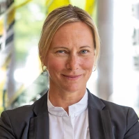 Julia Mosselman