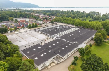 Herzliche Einladung: Am 9. Juli werden die städtebaulichen Entwürfe zur Zukunft des Zechwald-Areals vorgestellt und der Gewinner gekürt. Quelle: Rhomberg Bau