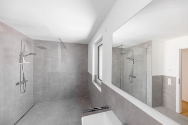 Hüni Badezimmer_B.0.1