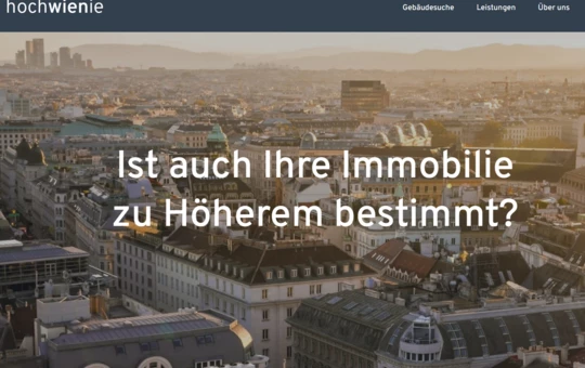 So siehts aus: Unter www.hochwienie.at können Immobilienbesitzer in der Hauptstadt schnell und bequem prüfen, ob und wie sich ihr Eigentum aufstocken lässt.