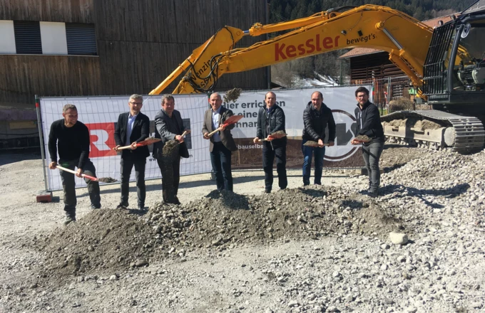 v.l.n.r.: Julian Zimmerer (Polier Tomaselli), Thomas Schöpf (WS), Erich Mayer (WS), Martin Netzer (Bgm.), Christian Jauk (Rhomberg Bau), Josef Jenny (WS), Bernhard Fink (Rhomberg Bau)