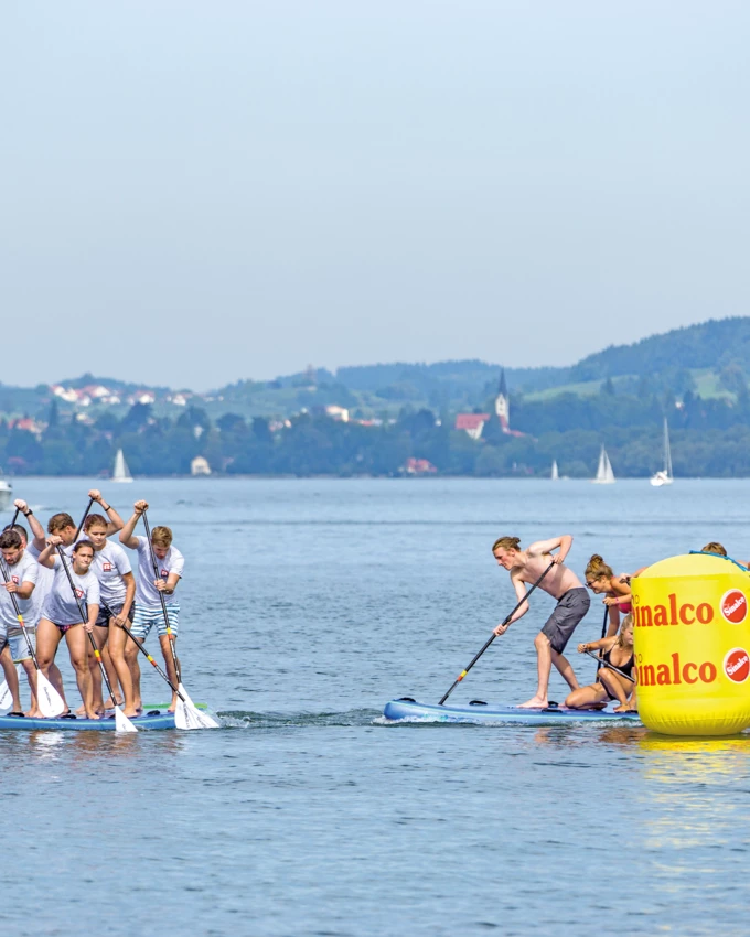 Voller Körpereinsatz: Impressionen vom feucht-fröhlichen SUP-Challenge-Tages unseres GU-Wohnbau