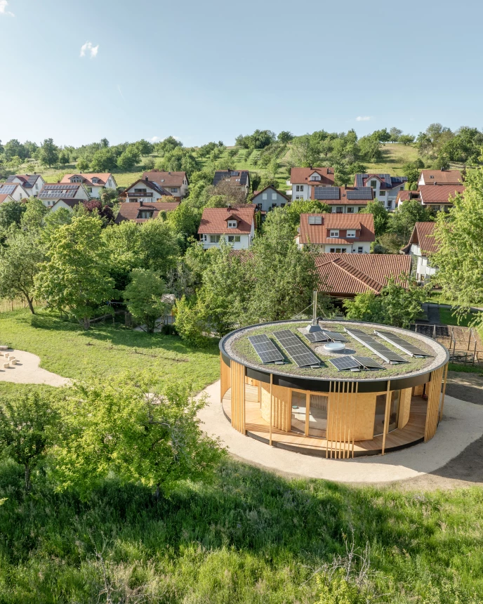 Einraum Naturkindergarten für 20 Kinder, Hepsisau (Gamper Holzbau) - Foto: David Franck / Architekten: andOFFICE