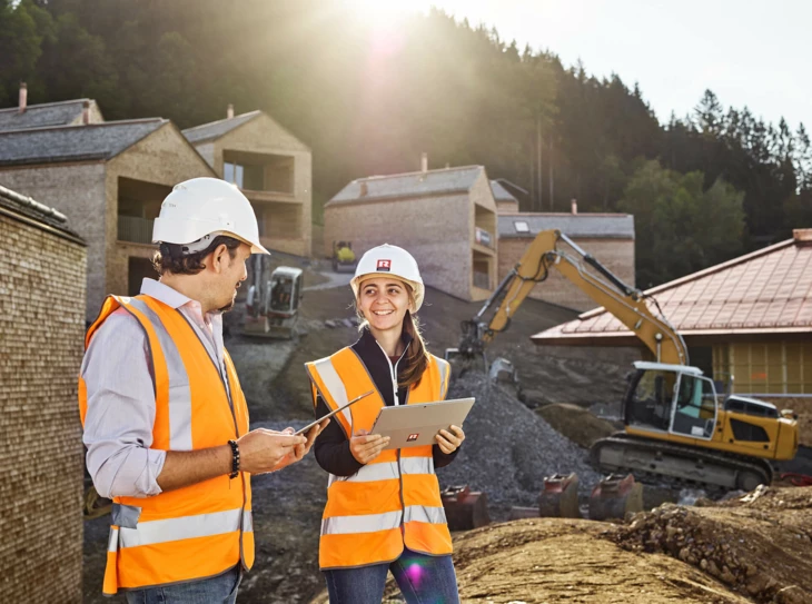Bauleiter Besprechung Baustelle Sonnenaufgang Bauleiter Besprechung Baustelle Sonnenaufgang