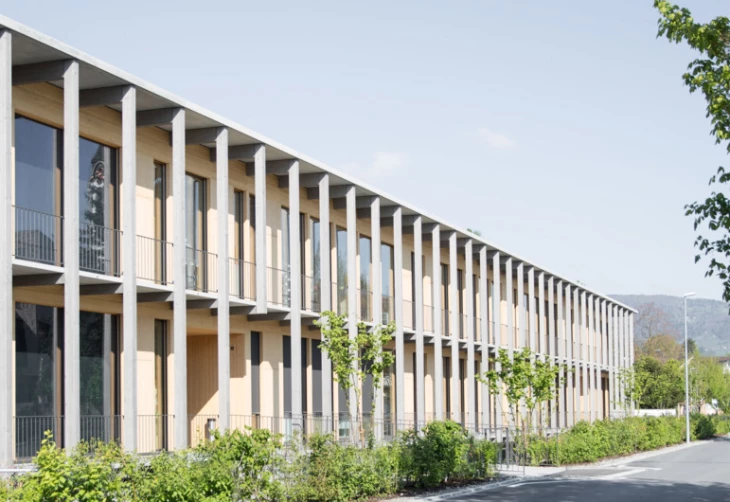 1082-Schule-Schlatt-Widnau-Aussen-Sohm-HolzBautechnik-06