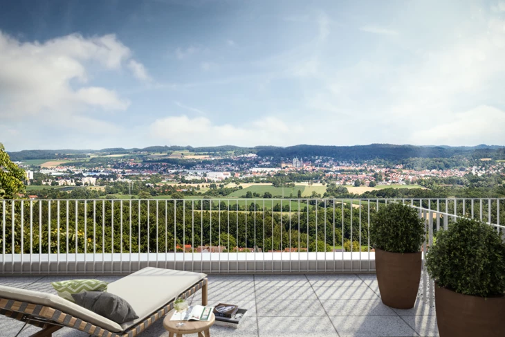 Hubertusblick_ohne Logo_Terrasse Liegestuhl Aussicht Hubertusblick_ohne Logo_Terrasse Liegestuhl Aussicht