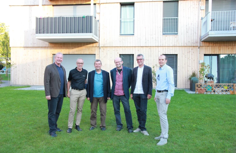 v.l.n.r.: Bürgermeister Christian Loacker, Architekt Hermann Kaufmann, Erich Mayer (GF WSH), Architekt Andreas Postner, Architekt Konrad Duelli, Christian Jauk (Rhomberg)