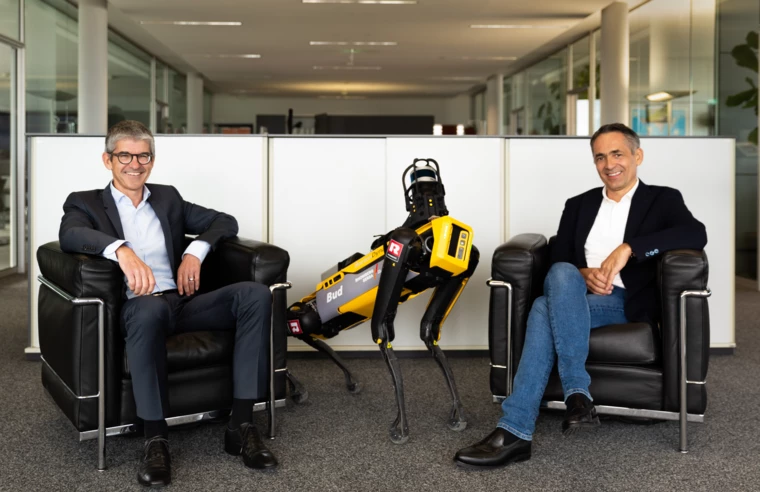 Ernst Thurnher und Hubert Rhomberg (v.l.), Geschäftsführer der Rhomberg Holding, ziehen positive Bilanz des Geschäftsjahres 2019/20.