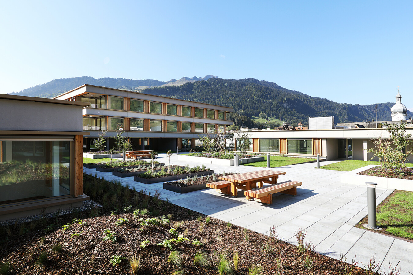 Wohn- und Geschäftshaus MARCAU, Ilanz-Glion Wohn- und Geschäftshaus MARCAU, Ilanz-Glion