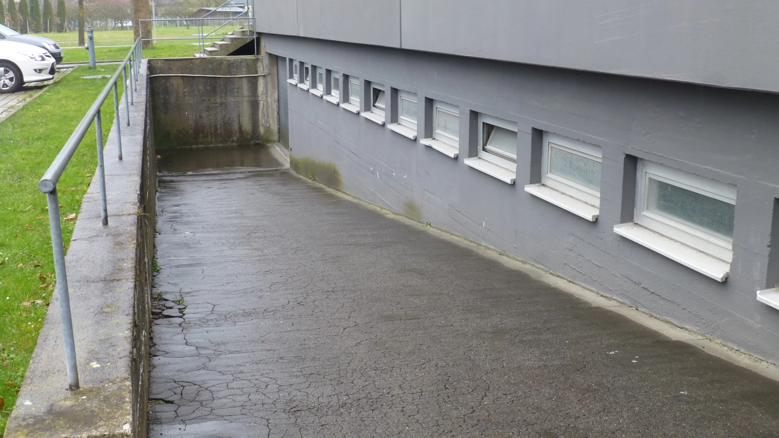 Rhomberg's Fabrik Aussenansicht Eingang Garage 2