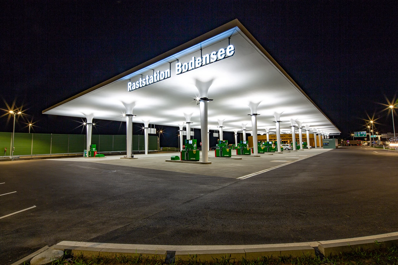 Die fertiggestellte Raststation Bodensee Hörbranz. Die fertiggestellte Raststation Bodensee Hörbranz.