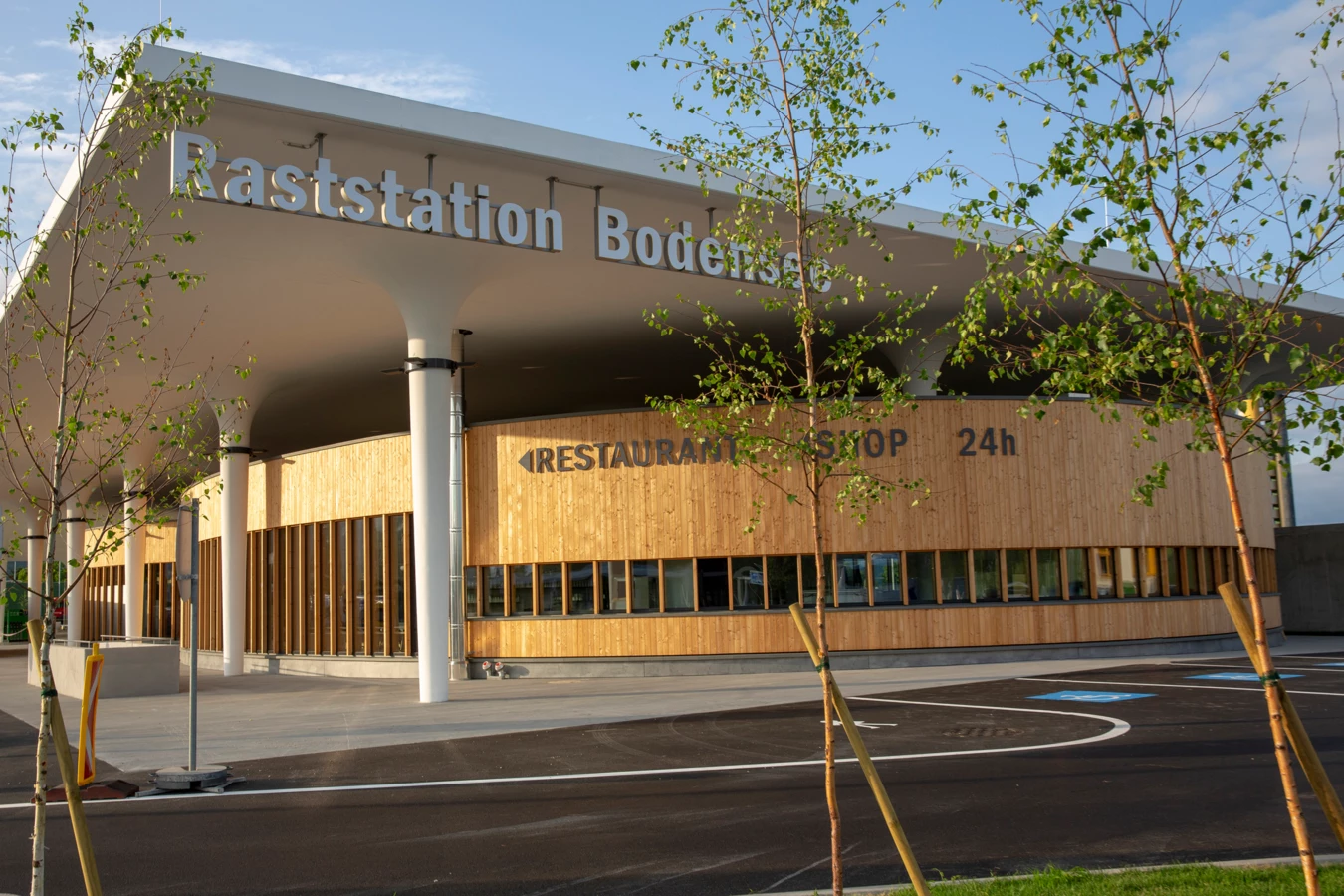 Die neue Raststation Bodensee Hörbranz hat am 3. Juli 2018 offiziell ihren Betrieb aufgenommen.