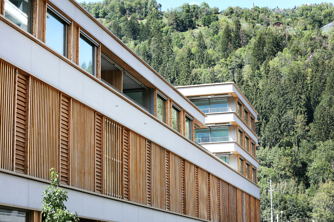 Wohn- und Geschäftshaus MARCAU, Ilanz-Glion Wohn- und Geschäftshaus MARCAU, Ilanz-Glion
