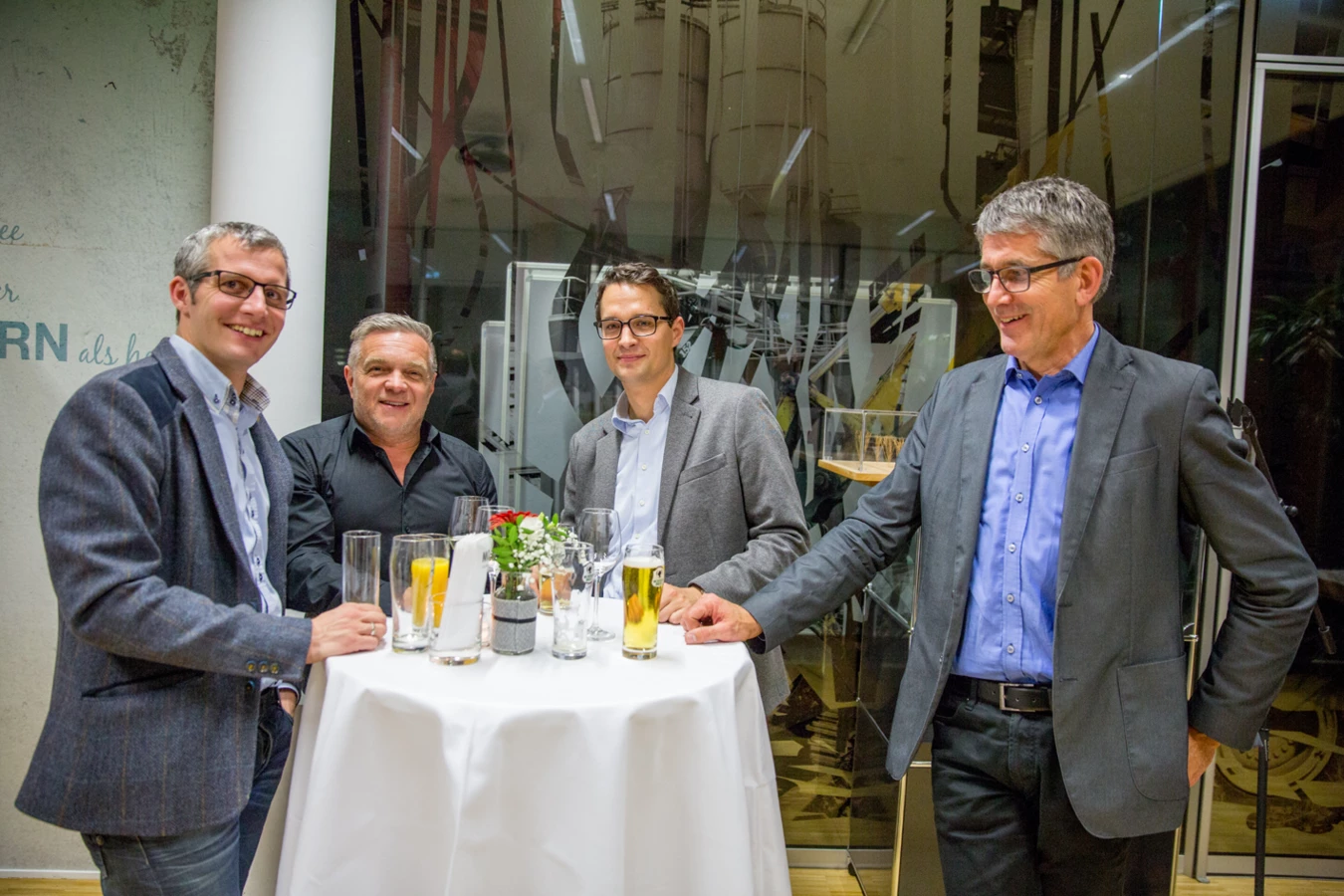 171206_Hubert_5_0_Geburtstag (136) 171206_Hubert_5_0_Geburtstag (136)