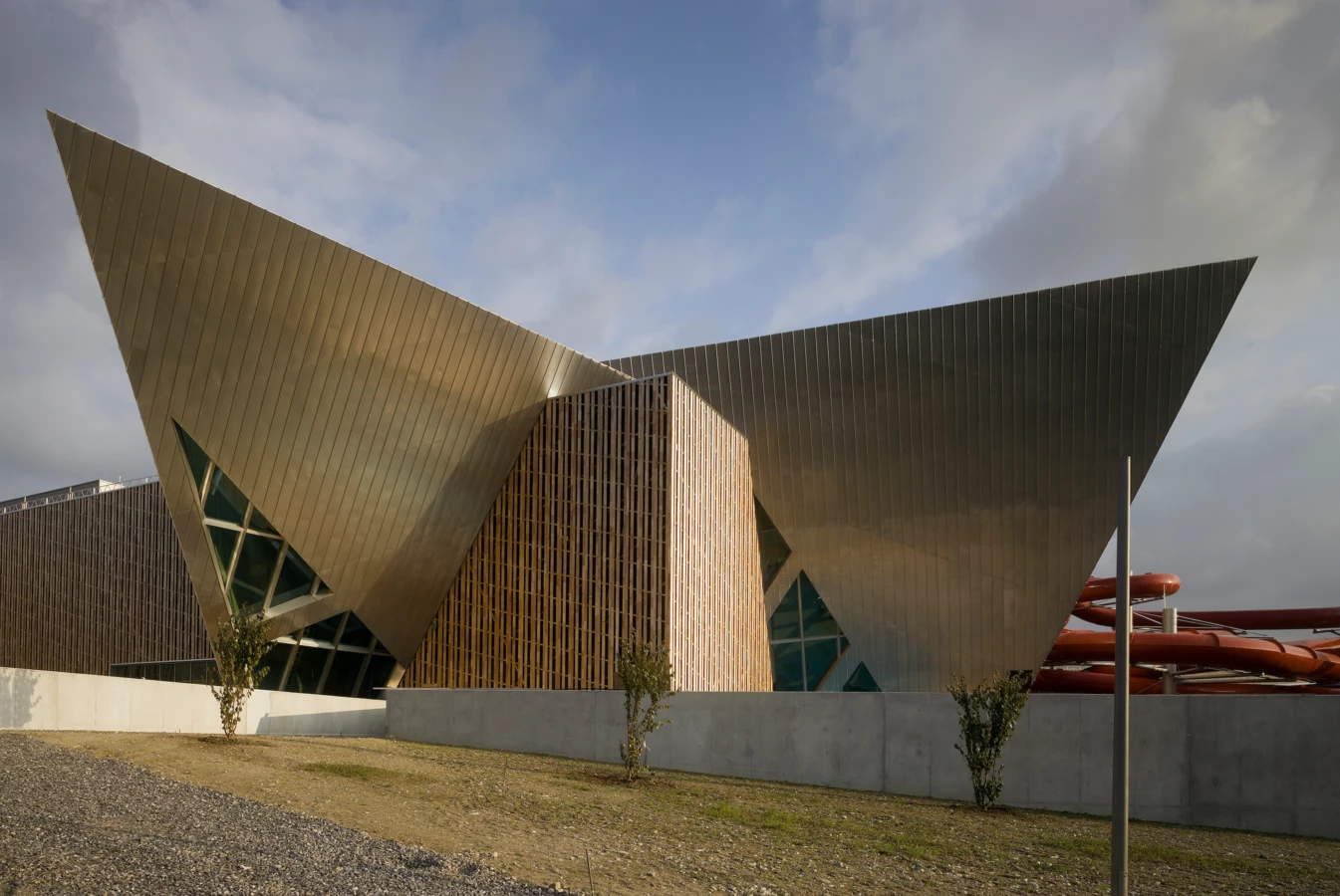 Einkaufs- und Freizeitzentrum WESTside, Bern