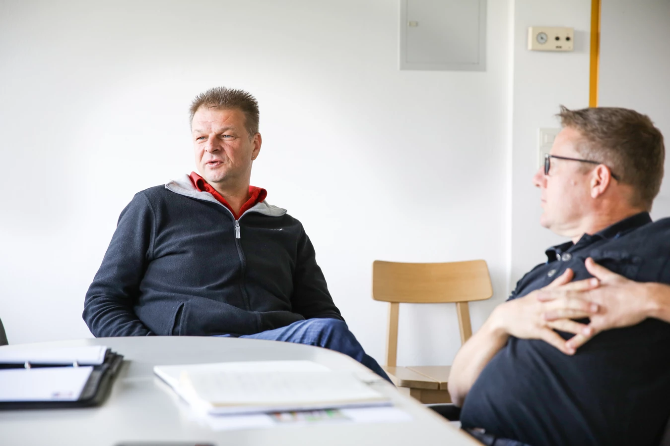 Klaus Chlopik und Roland Marte bei der Teamsitzung Klaus Chlopik und Roland Marte bei der Teamsitzung