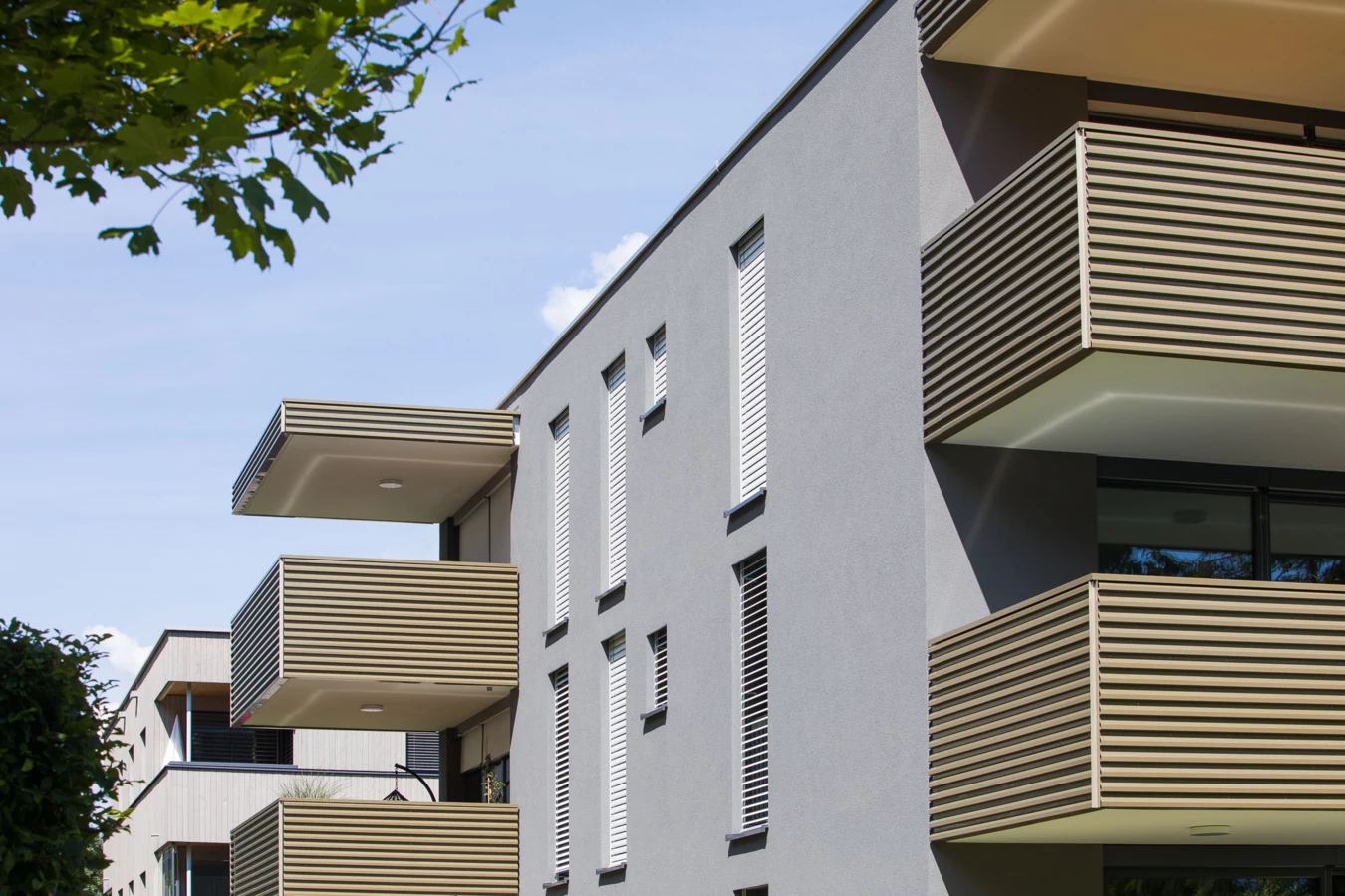 Wohnanlage Bahnhofsstrasse Vandans aussen Balkon Wohnanlage Bahnhofsstrasse Vandans aussen Balkon