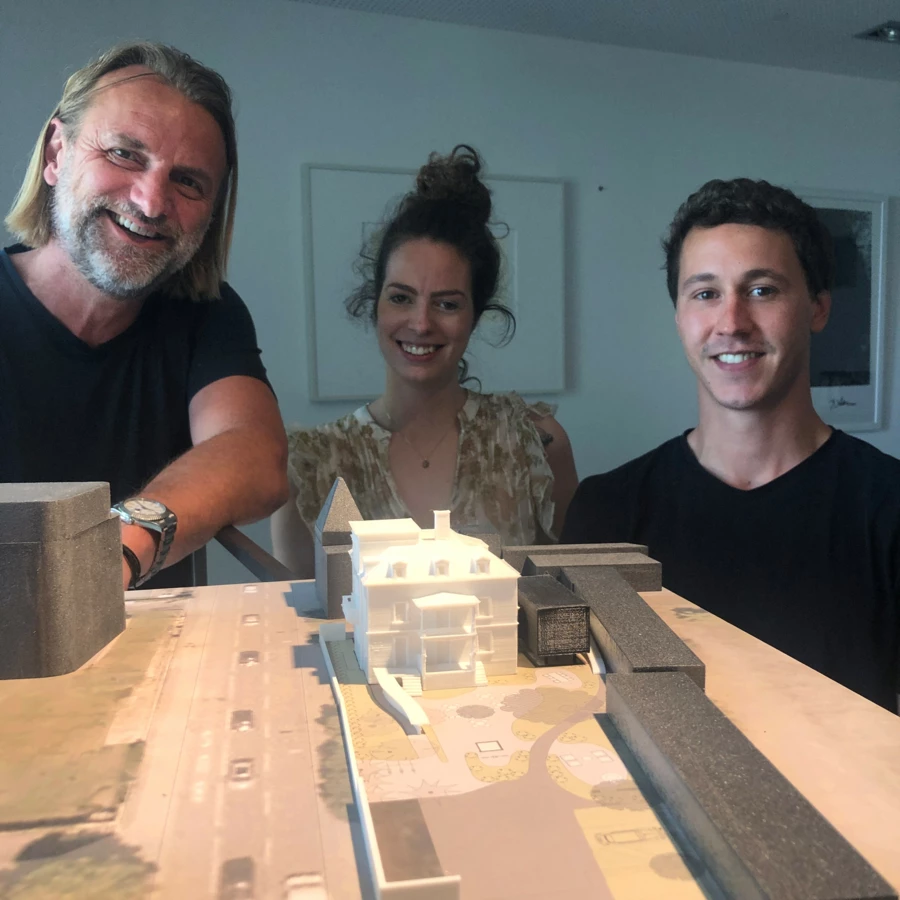 Claus Schnetzer und Johannes Stadelmann (Architekturbüro Schnetzer + Kreuzer) haben mich in der Planungsphase des Projekts tatkräftig begleitet. Claus Schnetzer und Johannes Stadelmann (Architekturbüro Schnetzer + Kreuzer) haben mich in der Planungsphase des Projekts tatkräftig begleitet.