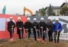 Schaffen gemeinsam neuen, leistbaren Wohnraum in der Feldkircher Heldenstraße (v. l. n. r.): Erich Mayer (WSH), Josef Mähr (Ortsvorsteher Feldkirch Altenstadt), Thomas Schöpf (WSH), Harald Hutter (Rhomberg Bau), Daniel Chronst (Architekt), Dieter Vetter (Architekt), Josef Jenny (WSH).