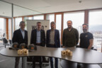 Starke Partner für anspruchsvollen, modernen und bezahlbaren Wohnraum (v. l. n. r.): Ernst Thurnher (Geschäftsführer Rhomberg Gruppe), Marcus Witzke (CEO Hoffnungsträger Stiftung), Joachim Nägele (Geschäftsführer WoodRocks), Alexander Hilbe (Geschäftsführer WoodRocks) und Stefan Schrenk (Geschäftsführer Schrenk Holding GmbH).
